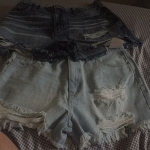 Size 11 brand new shorts never worn...